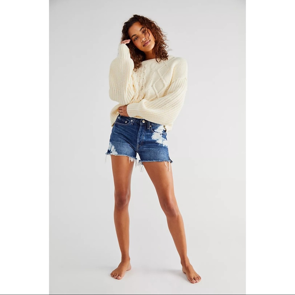 Free People Dream Cable Knit Crewneck Sweater NWT - Picture 5 of 8
